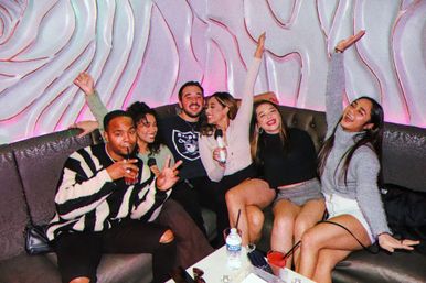 Kamu Karaoke Party: Ultimate Vegas Karaoke Experience with Drinks & Appetizers Included image 11