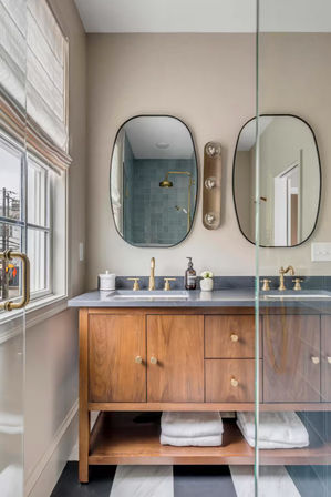 4 Bedroom Private Home Downtown @ Emerson Square image 2