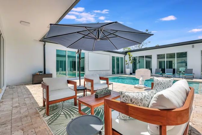 Luxury Villa with Heated Pool, Fire Pit & Open Space for Events image 10