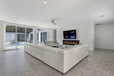Luxury Villa with Heated Pool, Fire Pit & Open Space for Events image 14