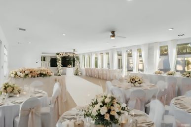 Luxury Villa with Heated Pool, Fire Pit & Open Space for Events image 11