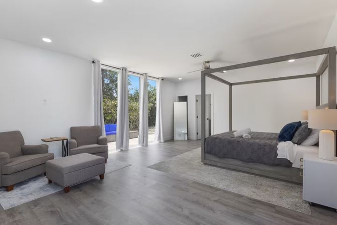 Luxury Villa with Heated Pool, Fire Pit & Open Space for Events image 22