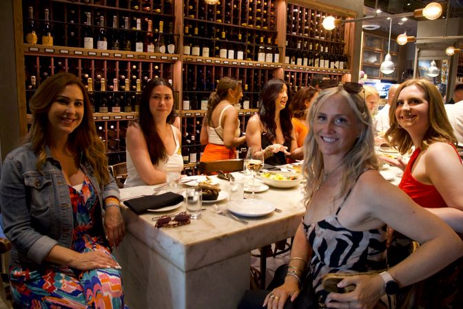 Beverly Hills Walking Food Tour with Gourmet Tastings and 2 Drinks image 12