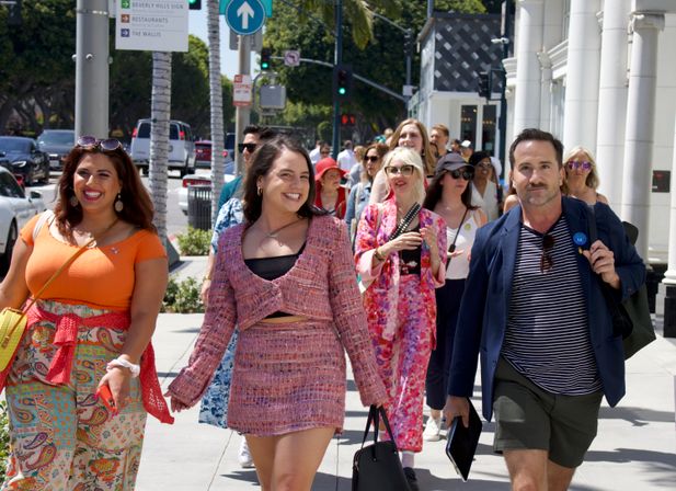 Beverly Hills Walking Food Tour with Gourmet Tastings and 2 Drinks image 34