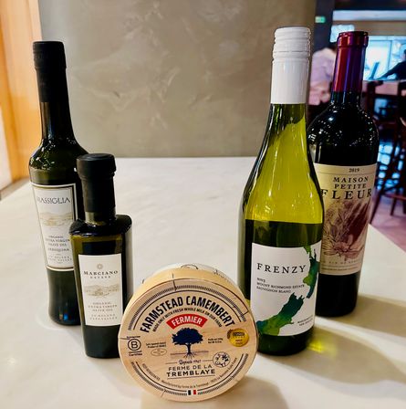Beverly Hills Walking Food Tour with Gourmet Tastings and 2 Drinks image 26