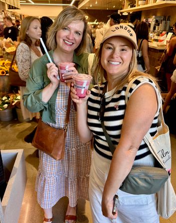 Beverly Hills Walking Food Tour with Gourmet Tastings and 2 Drinks image 25
