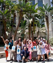 Beverly Hills Walking Food Tour with Gourmet Tastings and 2 Drinks image 6