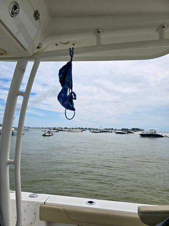 Shellebrate the Groom: Bachelor Boat Cruise with Bar Hopping & Cigars image 6