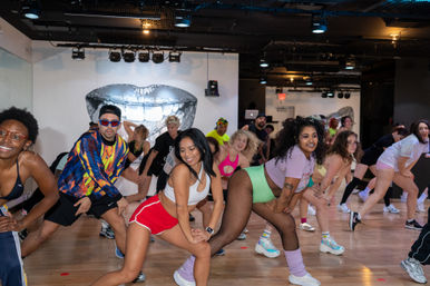 305 Fitness Dance Party: Dance Like No One's Watching image 4