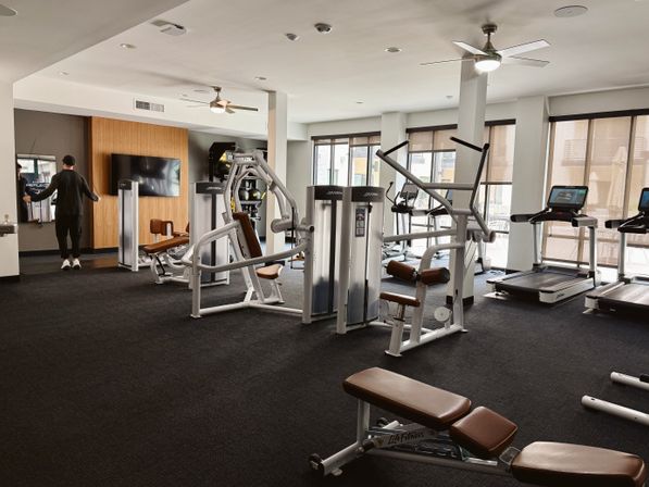 Sentral Old Town: Walkable to Nightlife, Resort Pool + Hot Tub, and Gym image 30