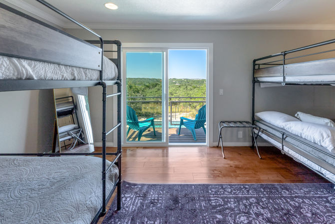 5 Bedroom Sweet Retreat with Heated Pool, Spa, Firepit & Volleyball Court image 29