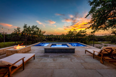 5 Bedroom Sweet Retreat with Heated Pool, Spa, Firepit & Volleyball Court image 1
