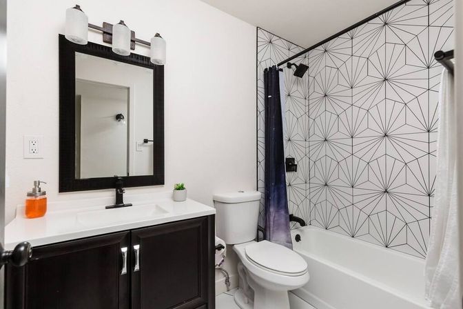 Galactic Getaway: 4-Bedroom Rental with Private Pool, Hot Tub & Custom Themed Murals image 14