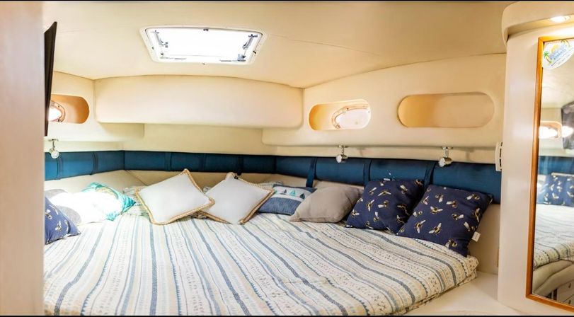 Miami Vibes: The Ultimate 50' Flybridge Adventure image 13