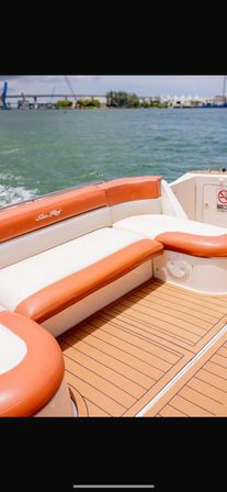 Miami Vibes: The Ultimate 50' Flybridge Adventure image 11