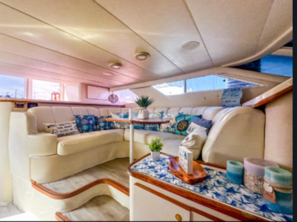 Miami Vibes: The Ultimate 50' Flybridge Adventure image 7