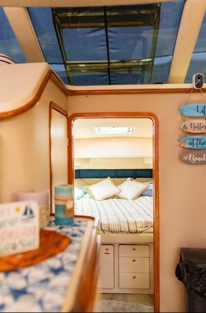 Miami Vibes: The Ultimate 50' Flybridge Adventure image 12