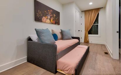 Rooftop Royale: 20 Beds + Rooftop Lounge with Large Chess, Fire Pit + Bar image 24