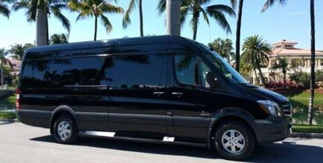Las Vegas VIP Luxury Airport Transfers image 4