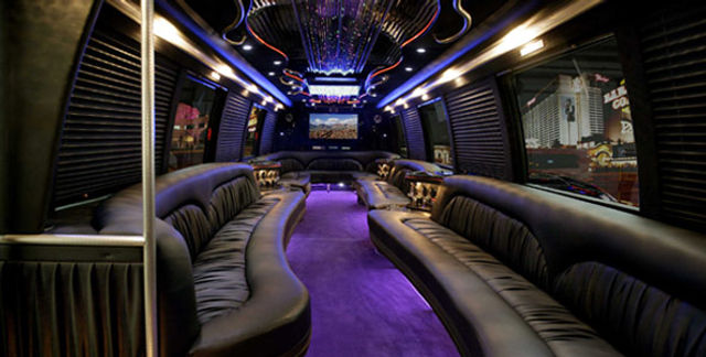 Las Vegas VIP Luxury Airport Transfers image 3