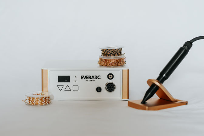 Goldie + Cy | Private Permanent Jewelry Party at Your Vacation Rental image 5