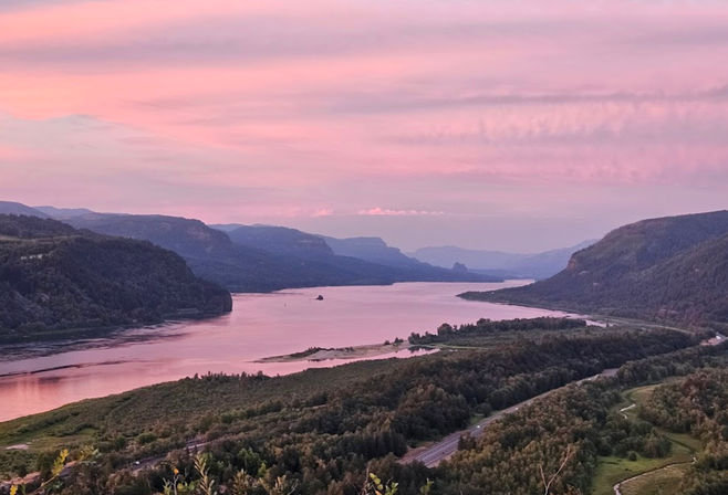 Multnomah Falls Sunset Tour to 6 Waterfalls + Crown Point image 15