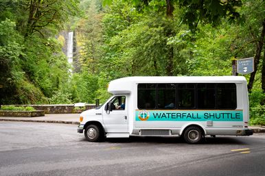 Multnomah Falls Sunset Tour to 6 Waterfalls + Crown Point image 1