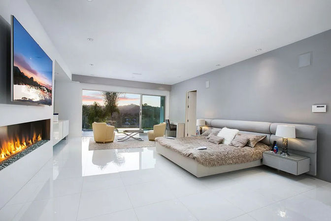 Skyline Serenity: A Luxury Villa Above It All image 11