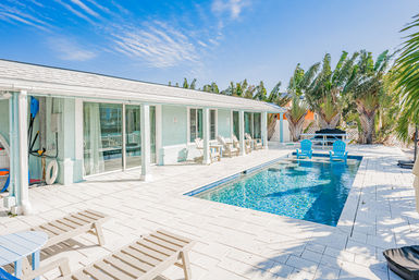 Bahia Paradise: Serene Waterfront Oasis Steps from Dolphins & Tranquil Waterways image 17