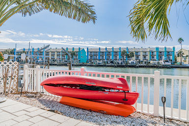 Bahia Paradise: Serene Waterfront Oasis Steps from Dolphins & Tranquil Waterways image 26
