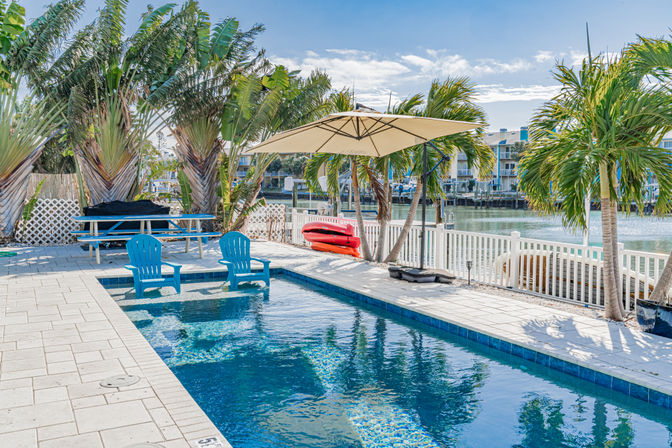 Bahia Paradise: Serene Waterfront Oasis Steps from Dolphins & Tranquil Waterways image 8