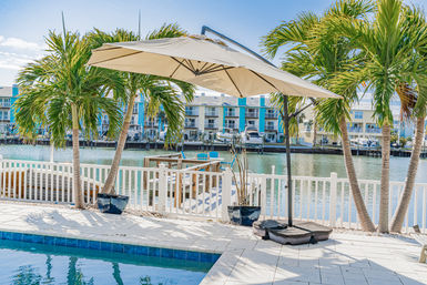 Bahia Paradise: Serene Waterfront Oasis Steps from Dolphins & Tranquil Waterways image 16