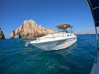 2-Hour Private 29" Yacht Cruise with Snorkeling & Swimming image 2