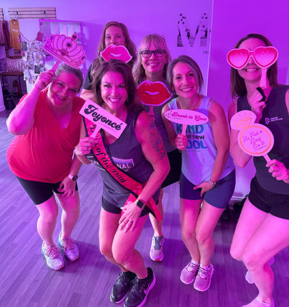 A VIP Dance Experience: Poppin’ Bottles & Booties with Your Besties image 6