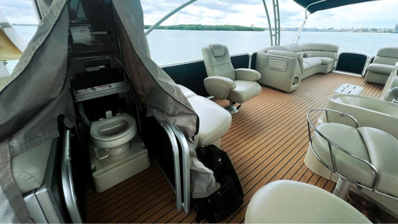32ft "Fine Tooning" Double Decker Luxury Pontoon Boat image 8