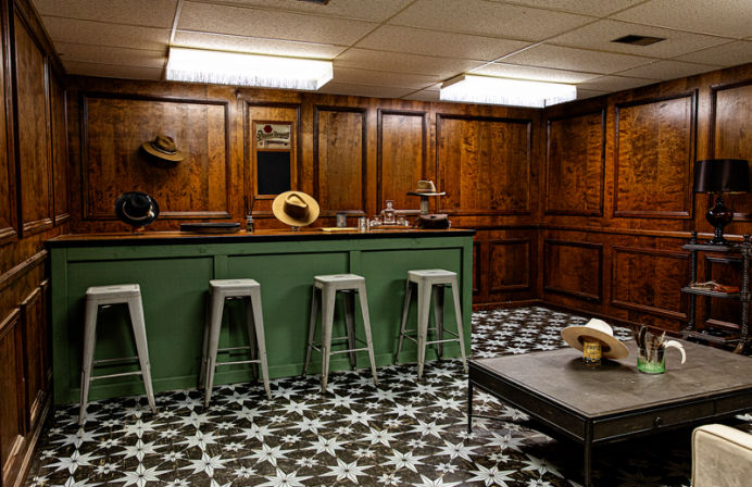 Insta-Worthy Custom Hat Bar Experience in Charleston's Historic French Quarter: Includes Themed Rooms, Makers Mall Access, and Complimentary Drinks image 13