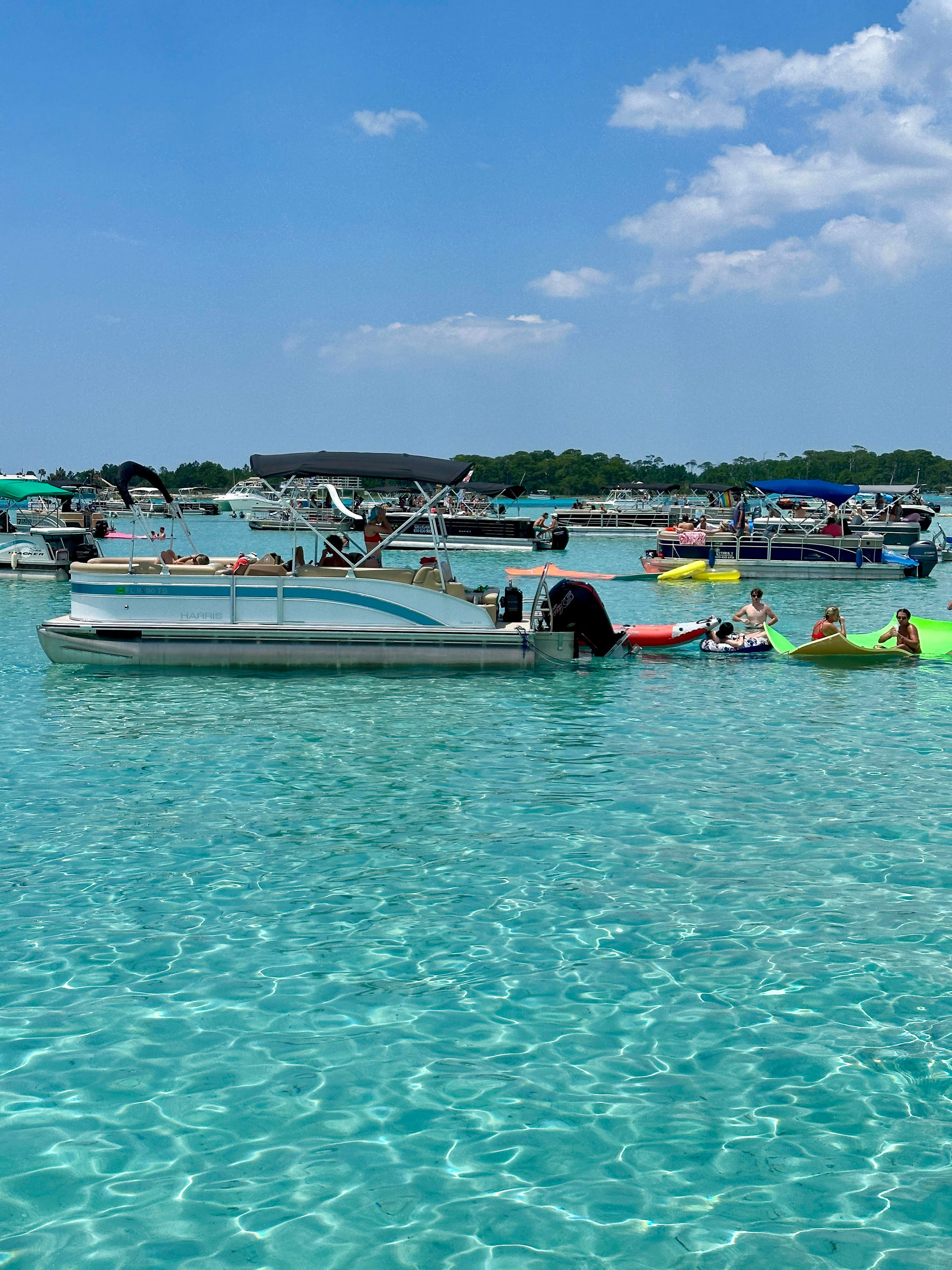 Private Crab Island Single Deck Pontoon Charter image 1