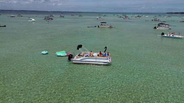 Private Crab Island Single Deck Pontoon Charter image 4