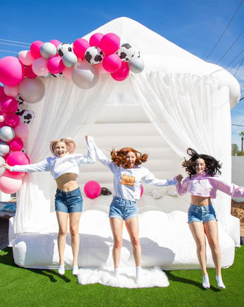 Modern Bounce House Party for Next-Level Fun and Insta-Worthy Decor image 1