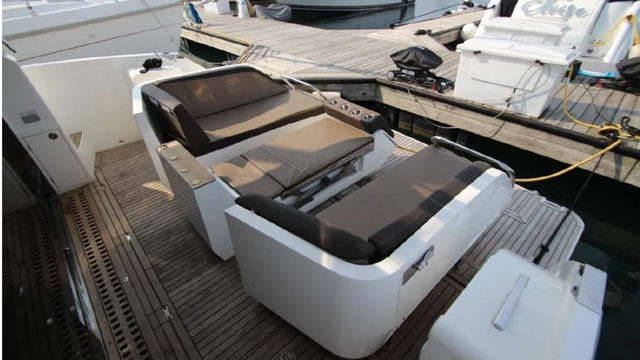 Galeon 430 Sky 43' Yacht Charter image 3