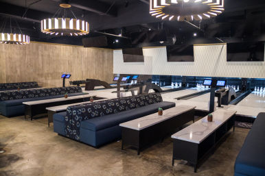Bull & Brunch: Bottomless Mimosas and Mechanical Bull Rides image 11