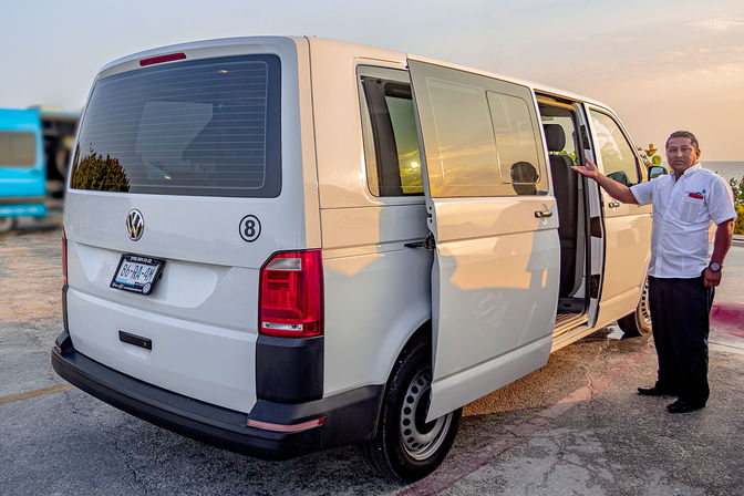 Cancun Airport Transportation: Professional, Private & Comfortable image 4