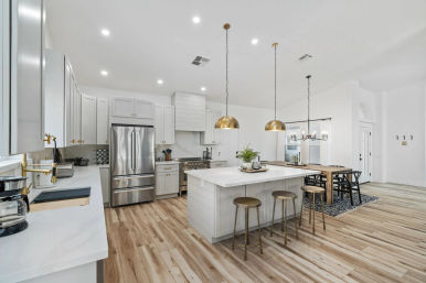 The Black Palm: Chic Desert Escape with Pool & Game Room image 8