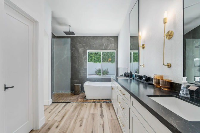 The Black Palm: Chic Desert Escape with Pool & Game Room image 12