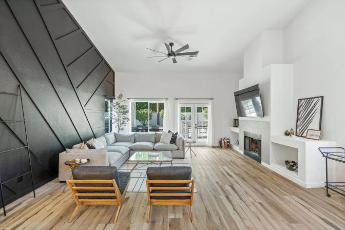 The Black Palm: Chic Desert Escape with Pool & Game Room image 5