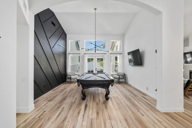 The Black Palm: Chic Desert Escape with Pool & Game Room image 7