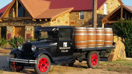 Booze & Paint at Mendelbaum Cellars Vineyard image 3