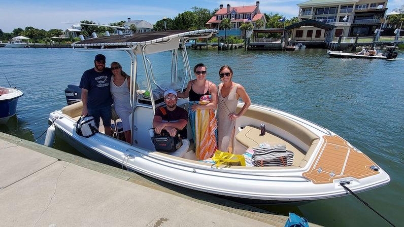 21 ft Sea Hunt Center Console Charter for Up to 7 Guests image 7