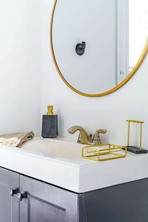 Jungle Fever: Designer Jungle-Inspired 3BR + Walk to Nightlife image 38