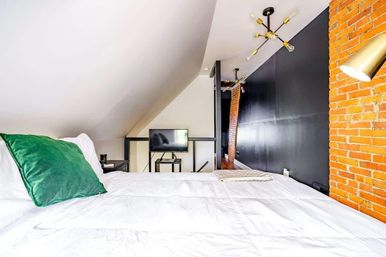 Jungle Fever: Designer Jungle-Inspired 3BR + Walk to Nightlife image 42